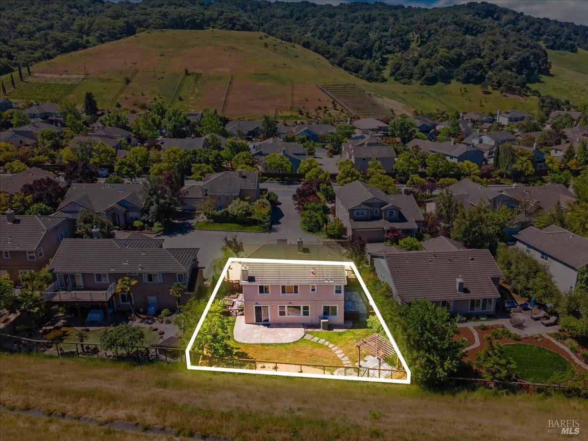 Detail Gallery Image 49 of 52 For 278 Windsor Dr, Petaluma,  CA 94952 - 4 Beds | 3 Baths