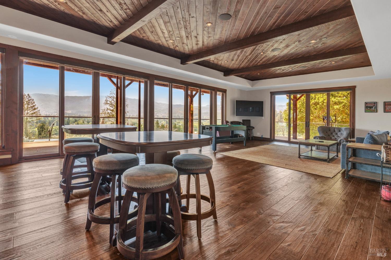 Detail Gallery Image 45 of 87 For 550 Meadowood Ln, Saint Helena,  CA 94574 - 6 Beds | 6 Baths