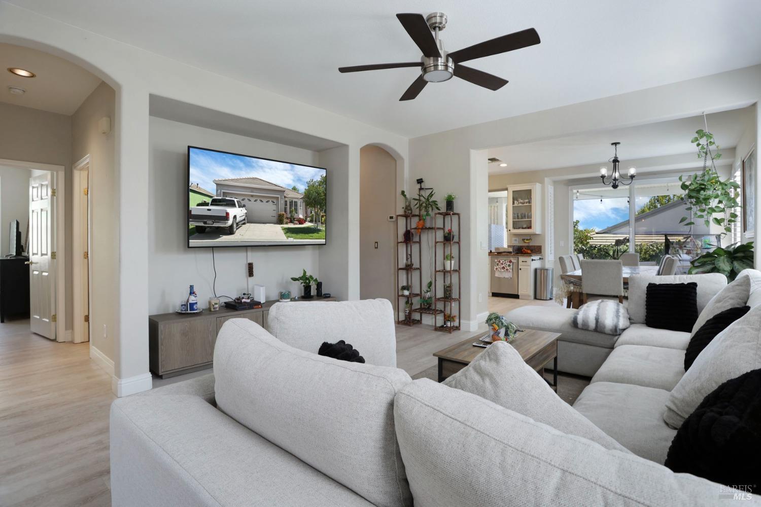 Detail Gallery Image 4 of 33 For 234 Cedar Ridge Dr, Rio Vista,  CA 94571 - 2 Beds | 2 Baths