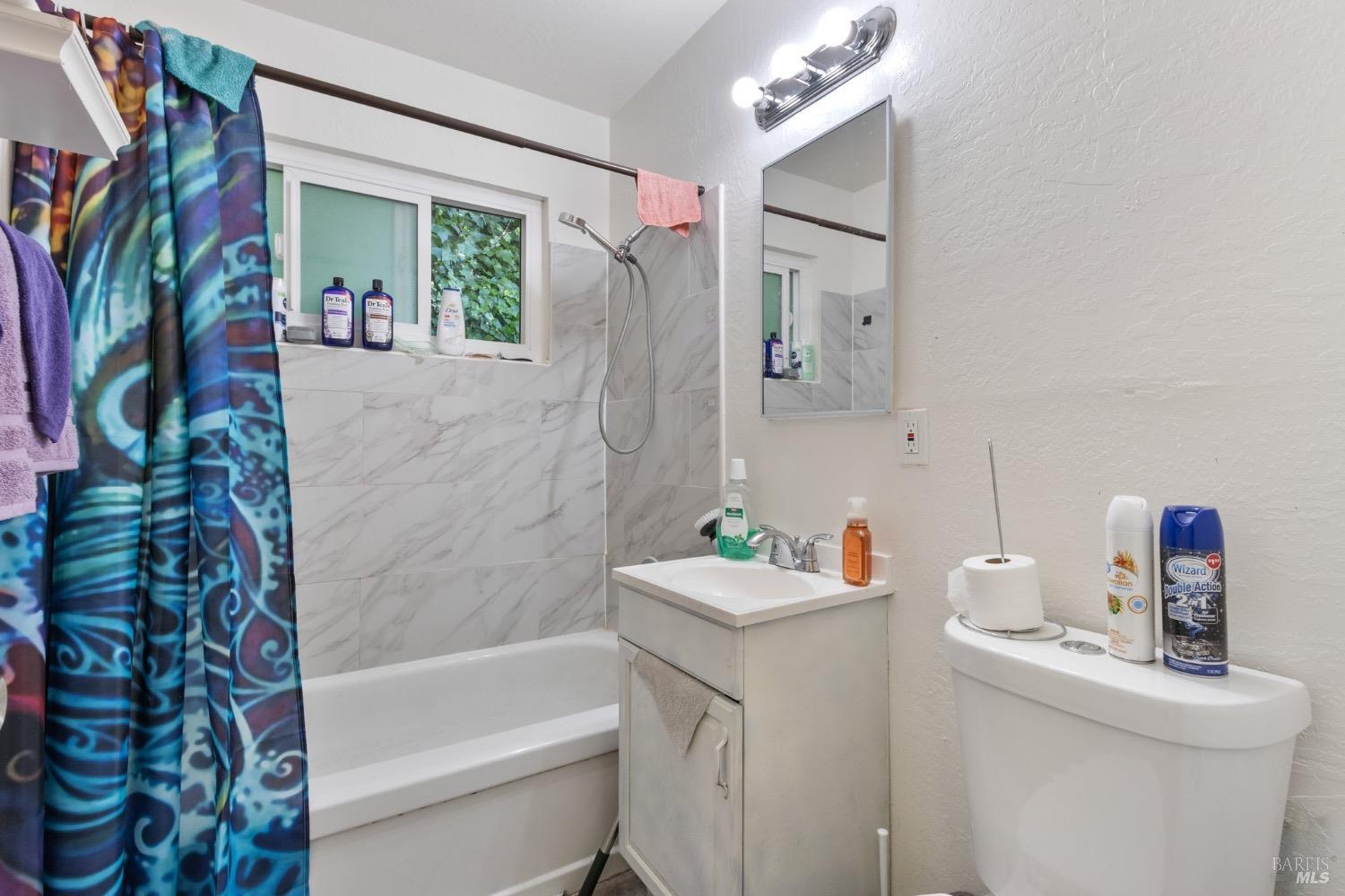 Detail Gallery Image 8 of 11 For 627 Hichborn St, Vallejo,  CA 94590 - – Beds | – Baths