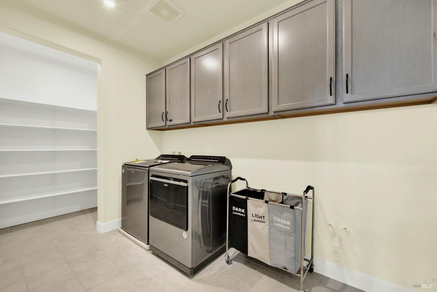 Detail Gallery Image 35 of 47 For 1565 Halsey Ct, Dixon,  CA 95620 - 4 Beds | 3 Baths