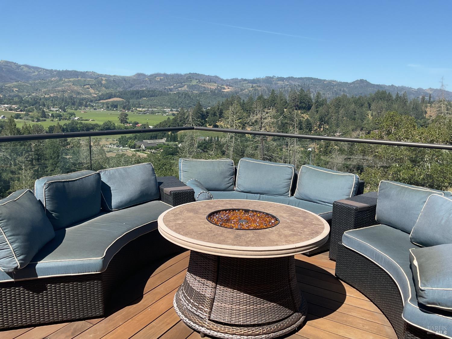 Detail Gallery Image 5 of 87 For 550 Meadowood Ln, Saint Helena,  CA 94574 - 6 Beds | 6 Baths