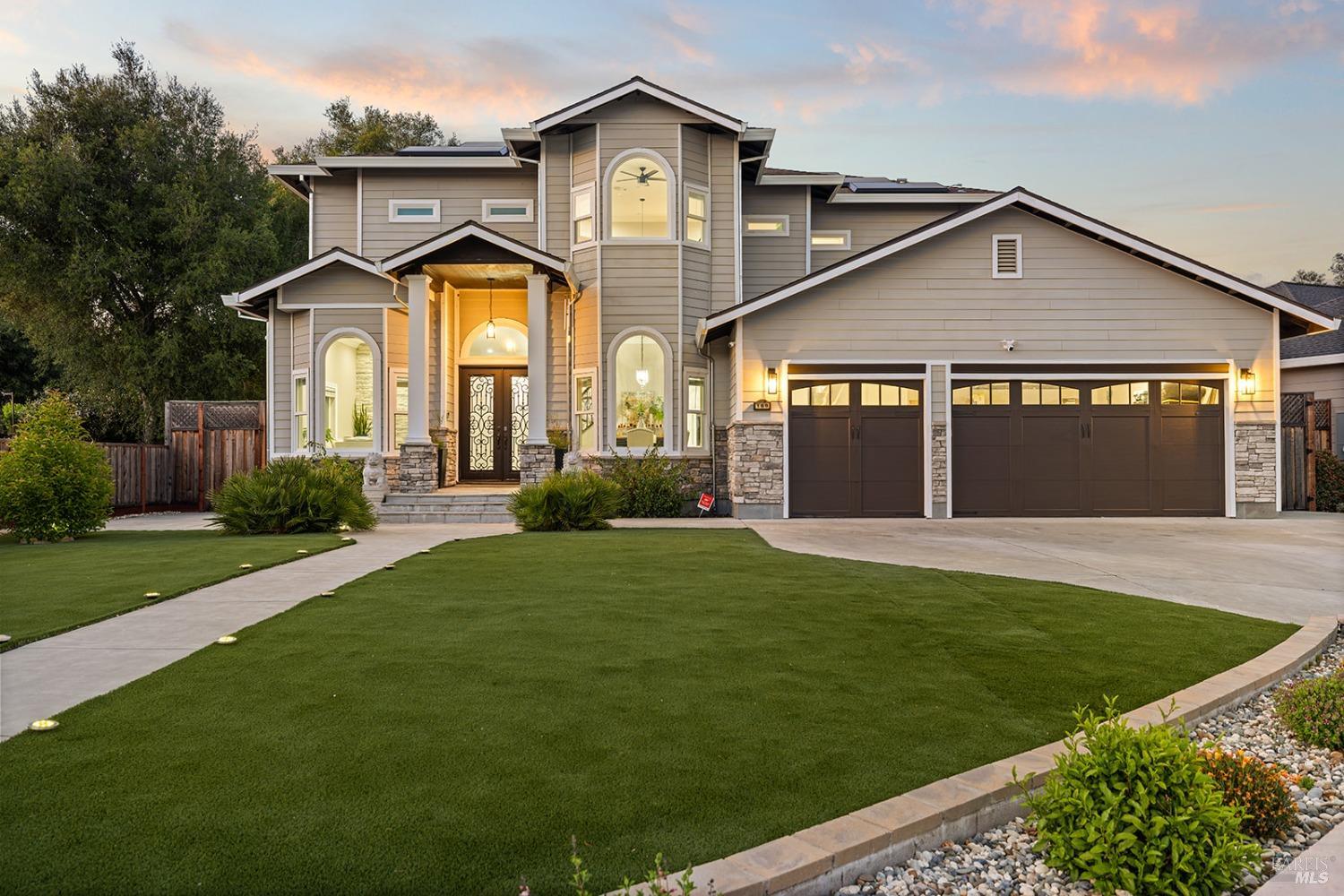 Detail Gallery Image 1 of 85 For 169 Pacific Heights Dr, Santa Rosa,  CA 95403 - 4 Beds | 3/1 Baths