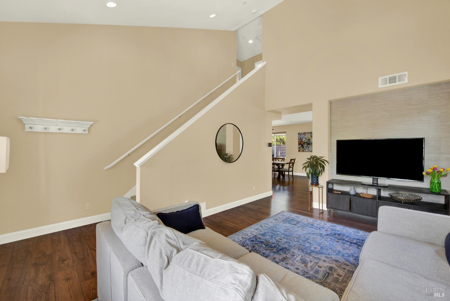 Detail Gallery Image 5 of 66 For 4564 Stillson St, Napa,  CA 94558 - 3 Beds | 2/1 Baths