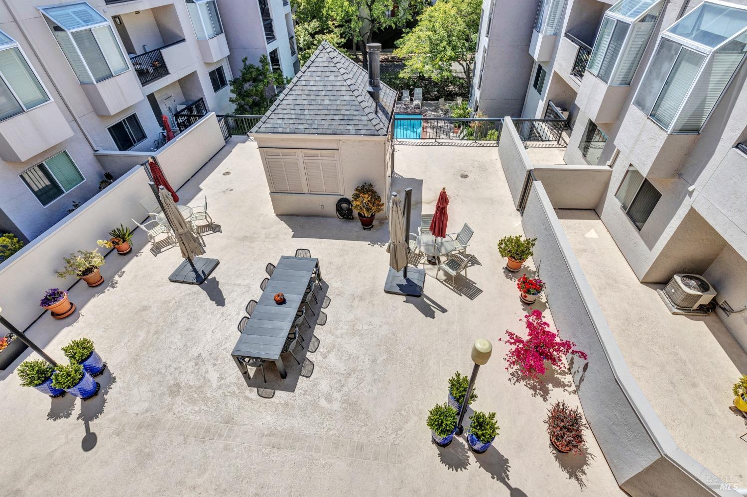Detail Gallery Image 37 of 51 For 3183 Wayside Plz #319,  Walnut Creek,  CA 94597 - 2 Beds | 2 Baths