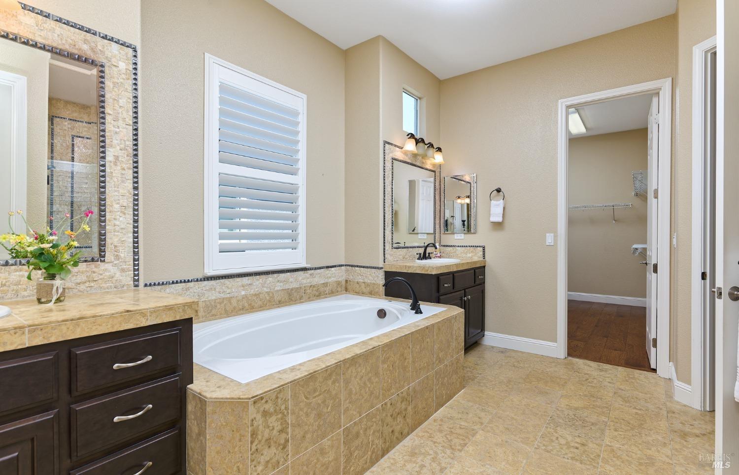 Detail Gallery Image 22 of 43 For 339 Desert Forest Ct, Rio Vista,  CA 94571 - 3 Beds | 3 Baths