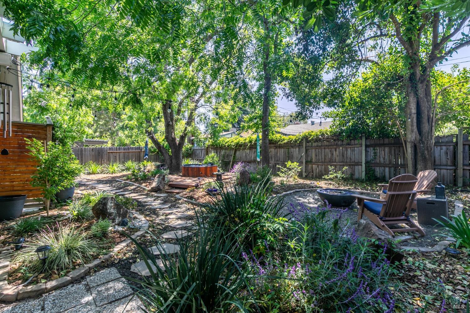 Detail Gallery Image 27 of 38 For 464 Azalea Way, Vacaville,  CA 95688 - 3 Beds | 2 Baths