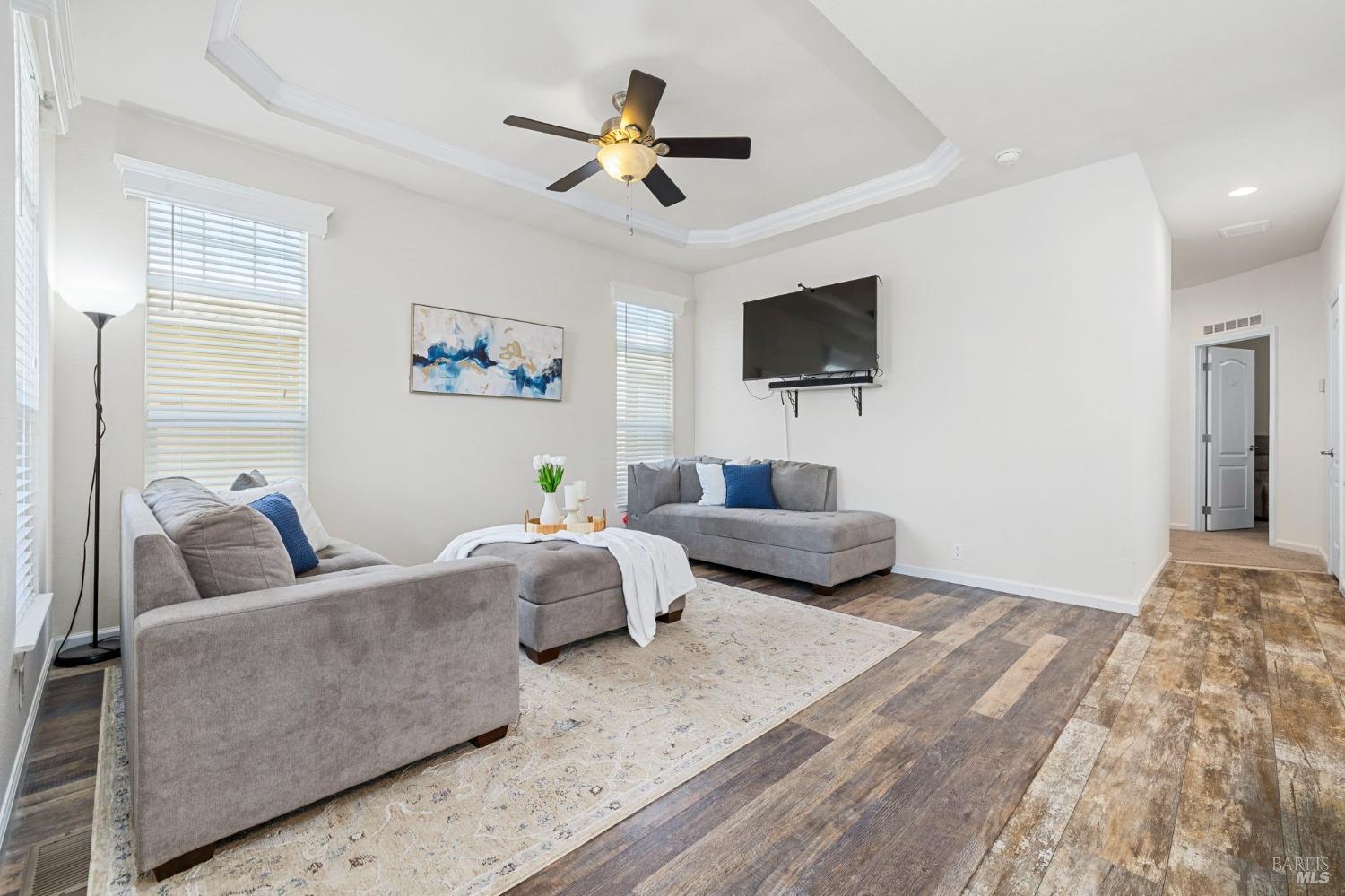 Detail Gallery Image 8 of 20 For 3116 Loretta Way, Santa Rosa,  CA 95403 - 3 Beds | 2 Baths