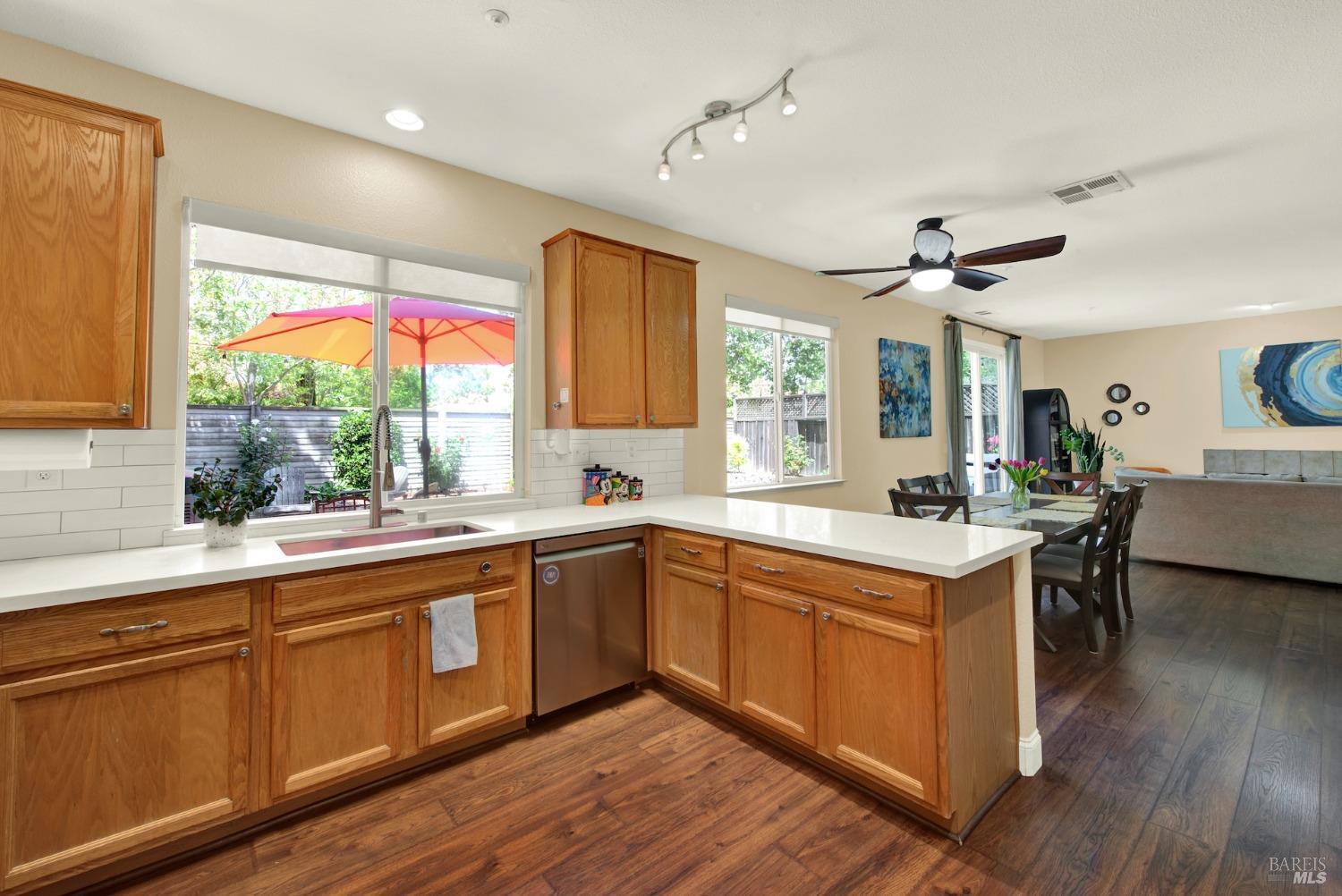 Detail Gallery Image 24 of 66 For 4564 Stillson St, Napa,  CA 94558 - 3 Beds | 2/1 Baths