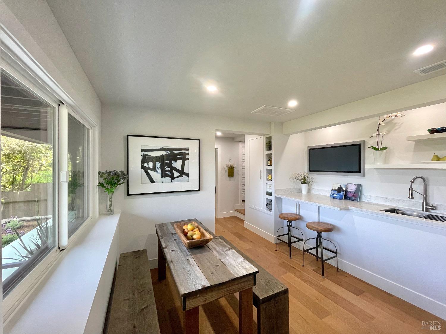 Detail Gallery Image 50 of 66 For 39 Midway Ave, Mill Valley,  CA 94941 - 5 Beds | 3 Baths
