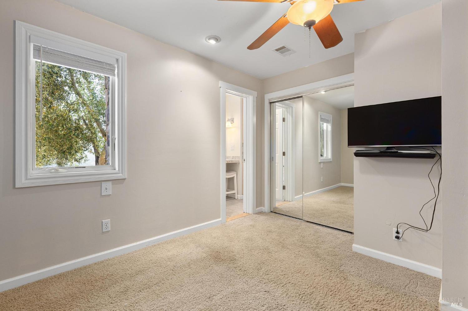 Detail Gallery Image 20 of 38 For 1126 Rimrock Dr, Napa,  CA 94558 - 2 Beds | 1/1 Baths