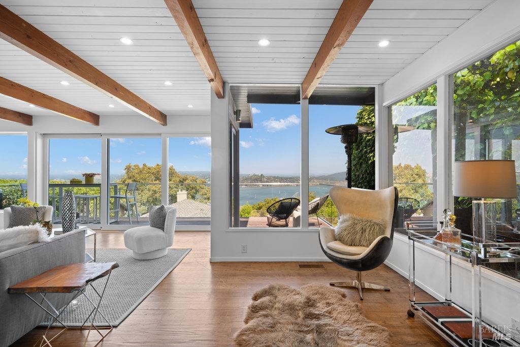 Detail Gallery Image 21 of 98 For 33 Wray Ave, Sausalito,  CA 94965 - 3 Beds | 2 Baths