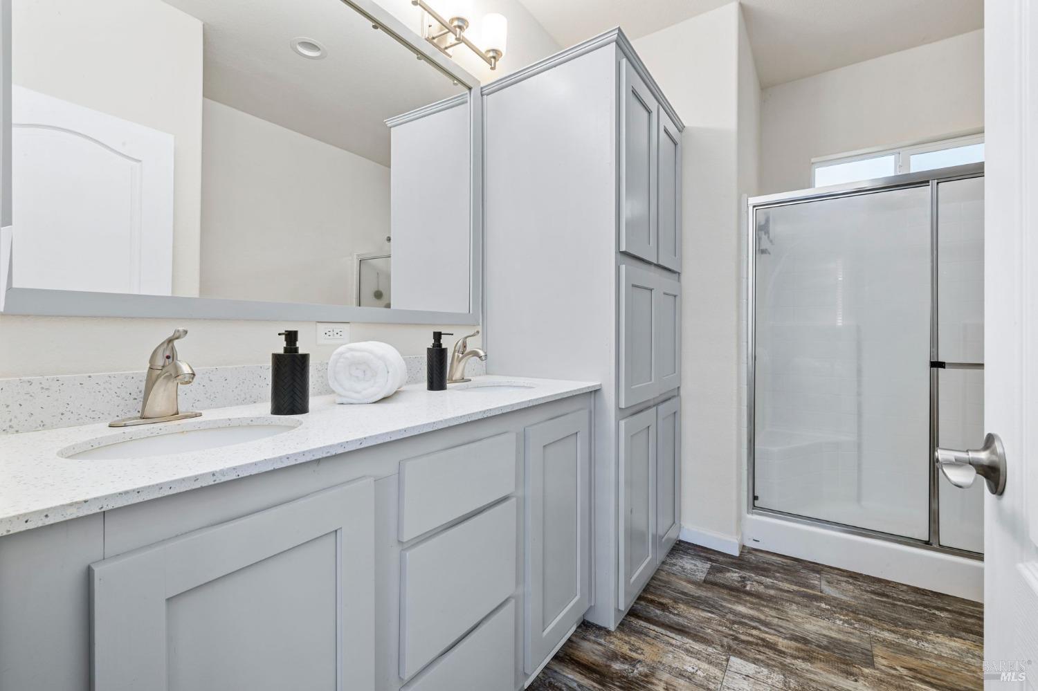 Detail Gallery Image 10 of 20 For 3116 Loretta Way, Santa Rosa,  CA 95403 - 3 Beds | 2 Baths