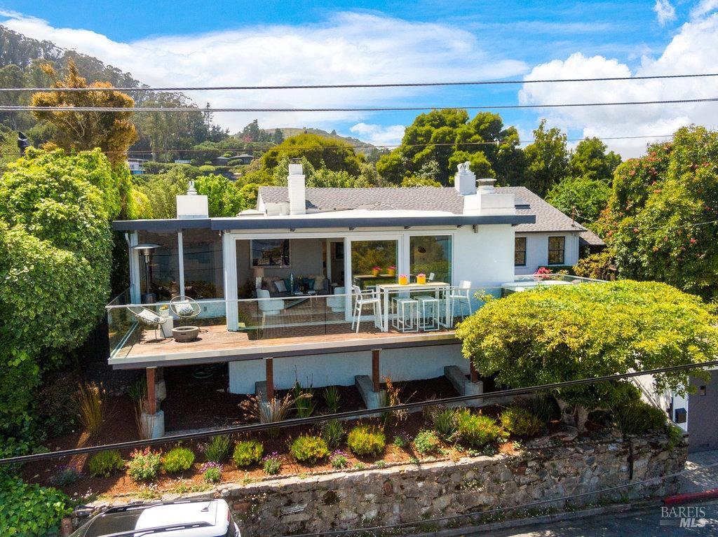 Detail Gallery Image 90 of 98 For 33 Wray Ave, Sausalito,  CA 94965 - 3 Beds | 2 Baths