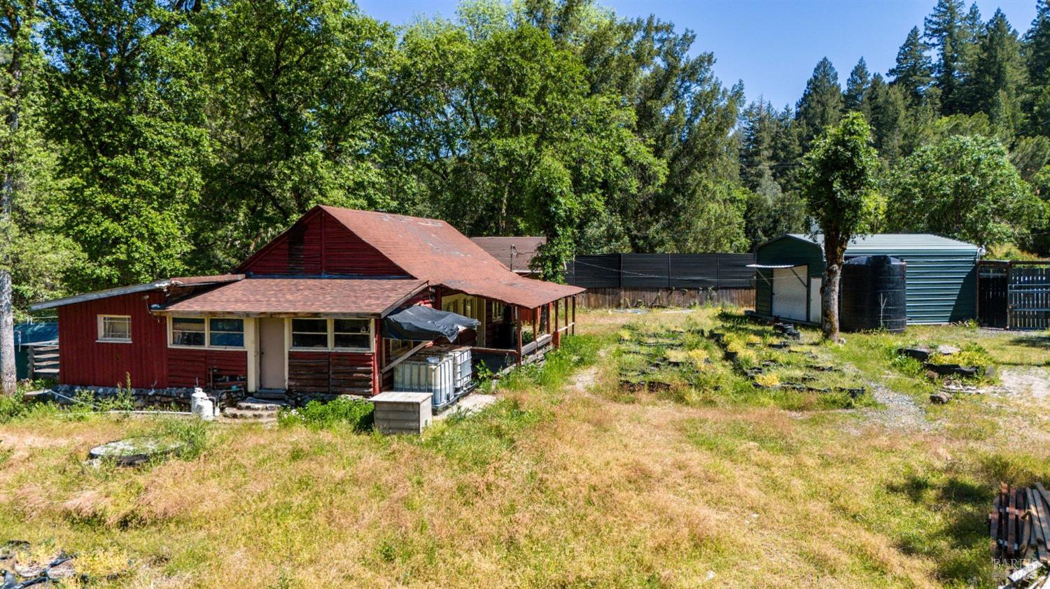 Detail Gallery Image 8 of 17 For 18685 Van Arsdale Rd, Potter Valley,  CA 95469 - 1 Beds | 1 Baths