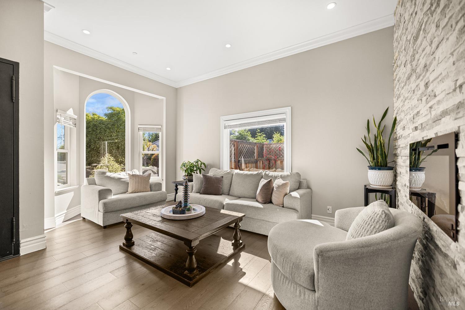 Detail Gallery Image 17 of 85 For 169 Pacific Heights Dr, Santa Rosa,  CA 95403 - 4 Beds | 3/1 Baths