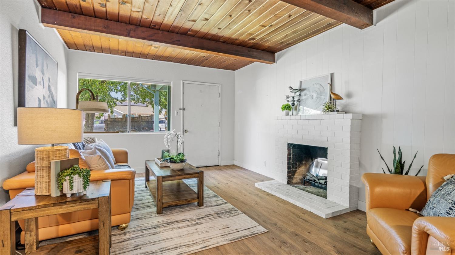 Detail Gallery Image 4 of 27 For 219 Bell Ave, Fairfield,  CA 94533 - 2 Beds | 1 Baths