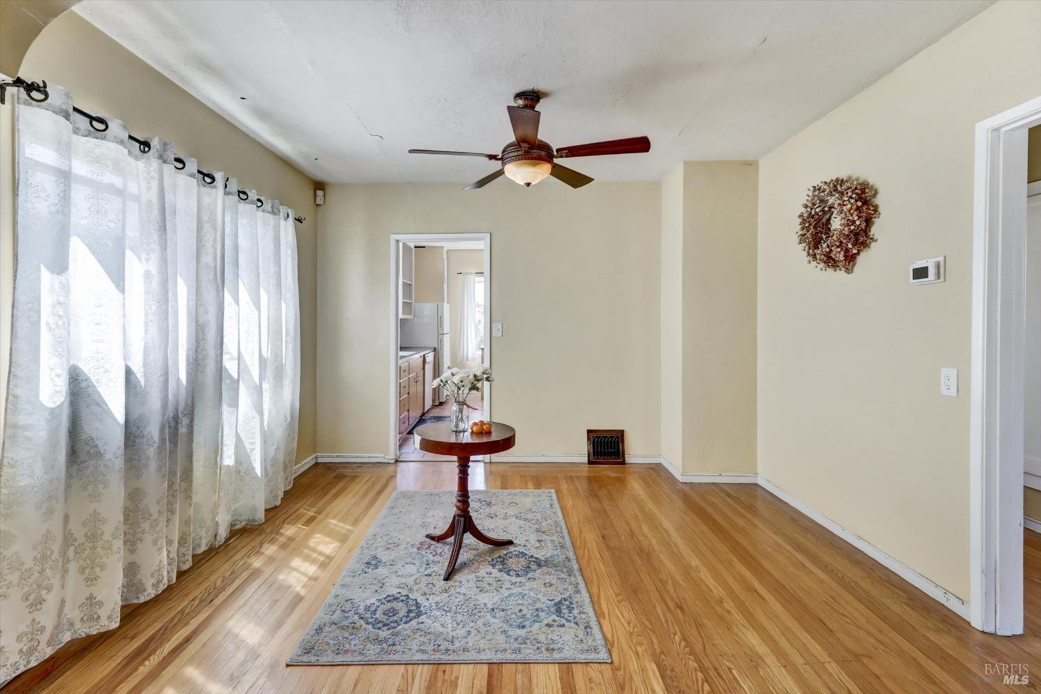 Detail Gallery Image 11 of 46 For 1467 Ohio St, Vallejo,  CA 94590 - 2 Beds | 2 Baths