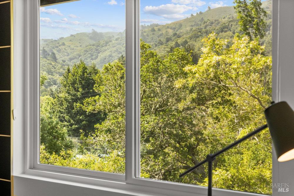 Detail Gallery Image 19 of 54 For 622 Eastwood Way, Mill Valley,  CA 94941 - 2 Beds | 1/1 Baths