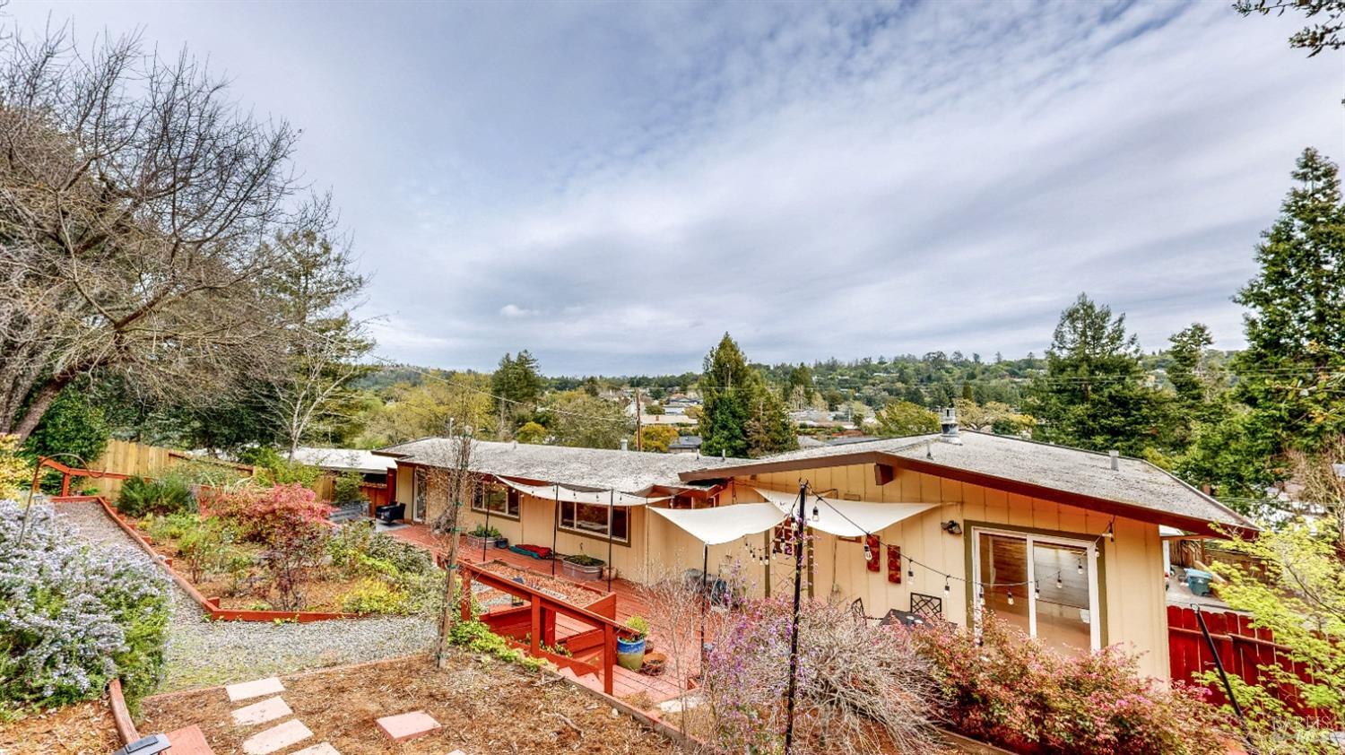 Detail Gallery Image 54 of 62 For 2061 Woodside Dr, Santa Rosa,  CA 95404 - 3 Beds | 2 Baths