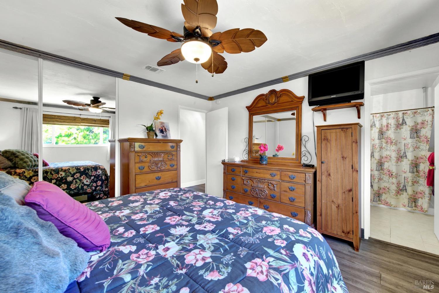 Detail Gallery Image 39 of 60 For 1199 Creekside Dr, Vacaville,  CA 95687 - 4 Beds | 2 Baths