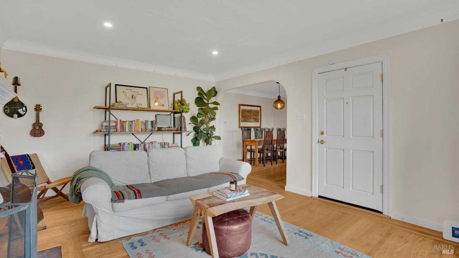 Detail Gallery Image 5 of 26 For 1302 Illinois St, Vallejo,  CA 94590 - 2 Beds | 1 Baths