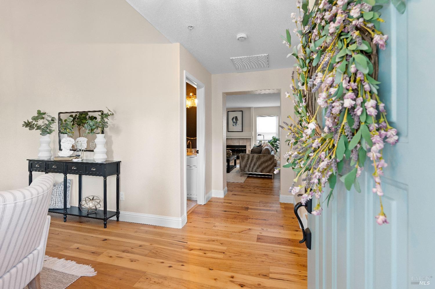 Detail Gallery Image 11 of 75 For 14 Ceriani Ct, Napa,  CA 94558 - 3 Beds | 2/1 Baths