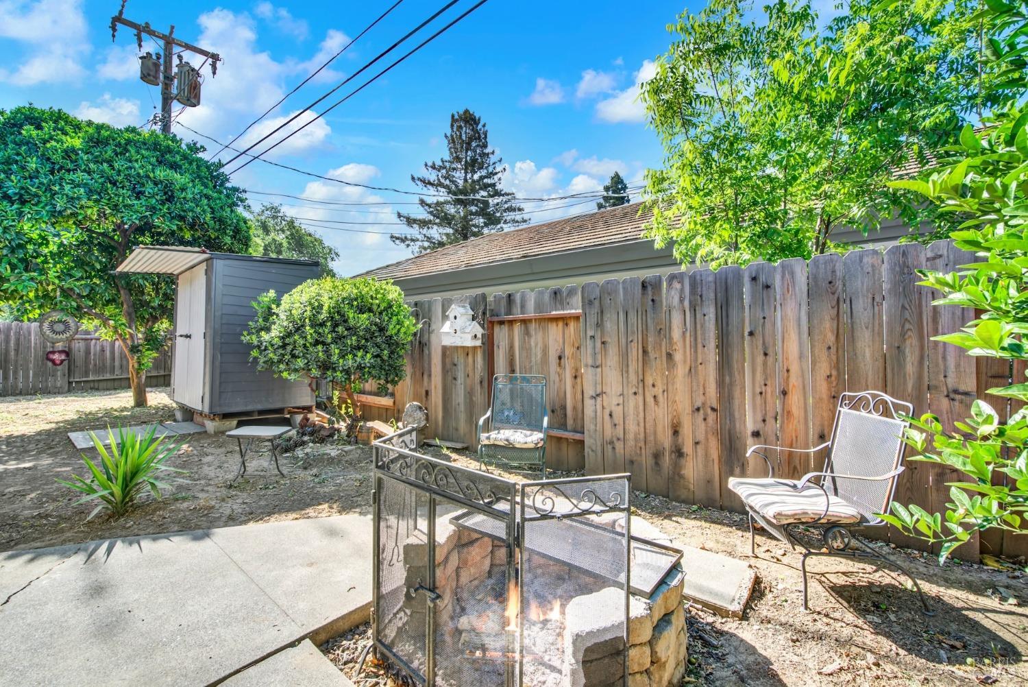 Detail Gallery Image 34 of 37 For 519 Westwood Ct, Vacaville,  CA 95688 - 3 Beds | 2 Baths