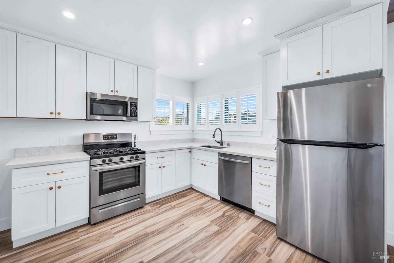 Detail Gallery Image 8 of 29 For 1444 Ohio St, Vallejo,  CA 94590 - 3 Beds | 2 Baths
