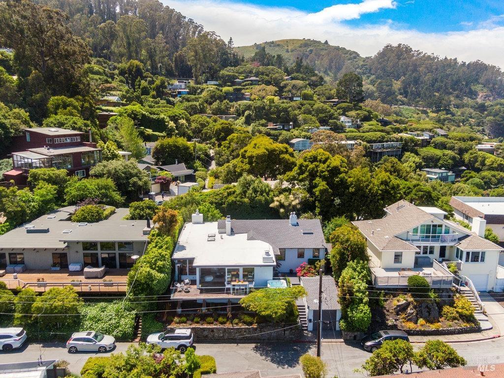 Detail Gallery Image 95 of 98 For 33 Wray Ave, Sausalito,  CA 94965 - 3 Beds | 2 Baths