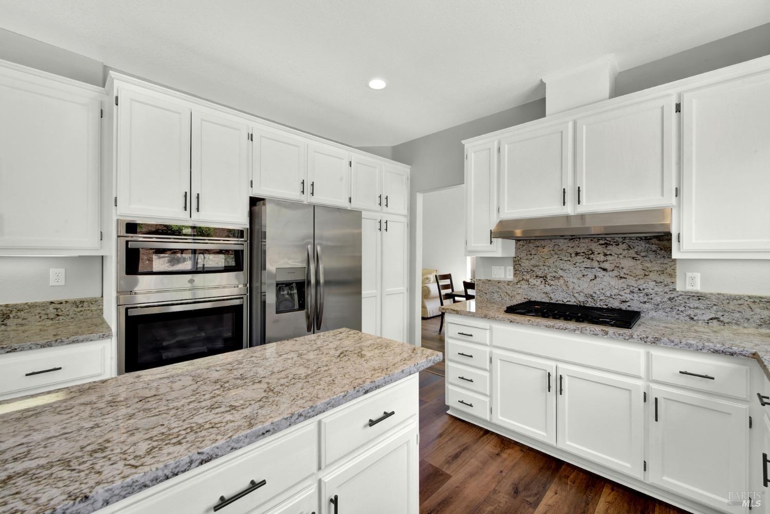 Detail Gallery Image 12 of 67 For 1917 Rollingwood Dr, Fairfield,  CA 94534 - 4 Beds | 2/1 Baths