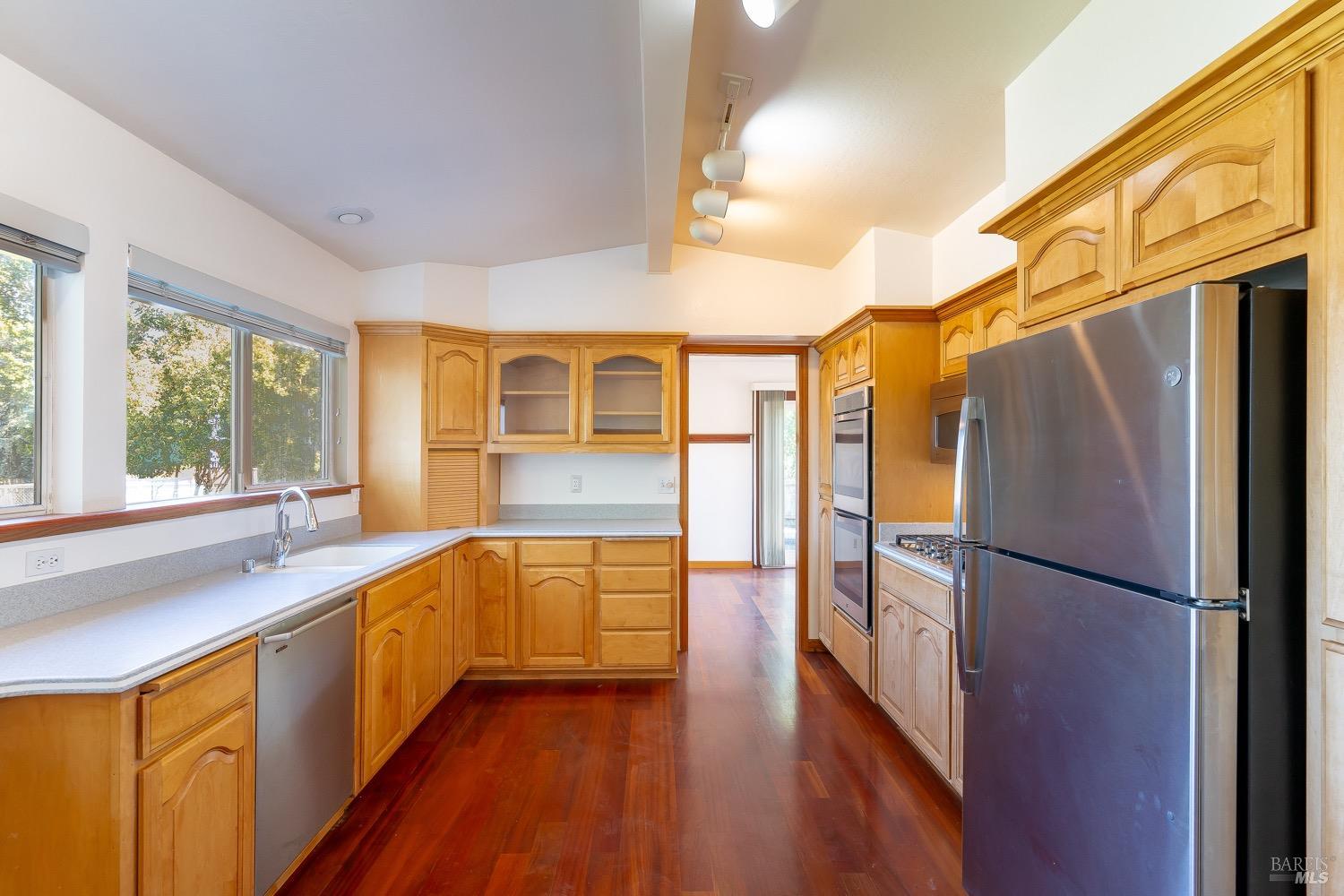 Detail Gallery Image 4 of 36 For 3756 Cano Ct, Napa,  CA 94558 - 4 Beds | 3/1 Baths
