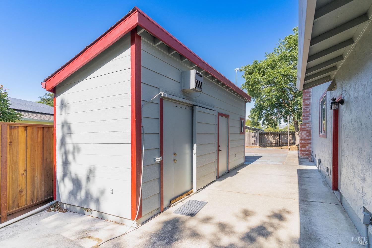 Detail Gallery Image 22 of 36 For 3756 Cano Ct, Napa,  CA 94558 - 4 Beds | 3/1 Baths