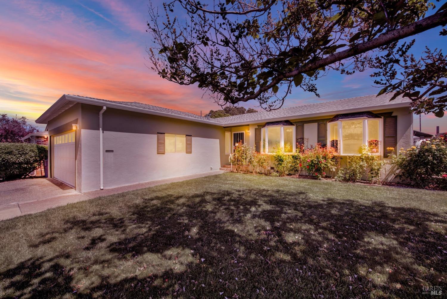 Detail Gallery Image 59 of 60 For 1199 Creekside Dr, Vacaville,  CA 95687 - 4 Beds | 2 Baths