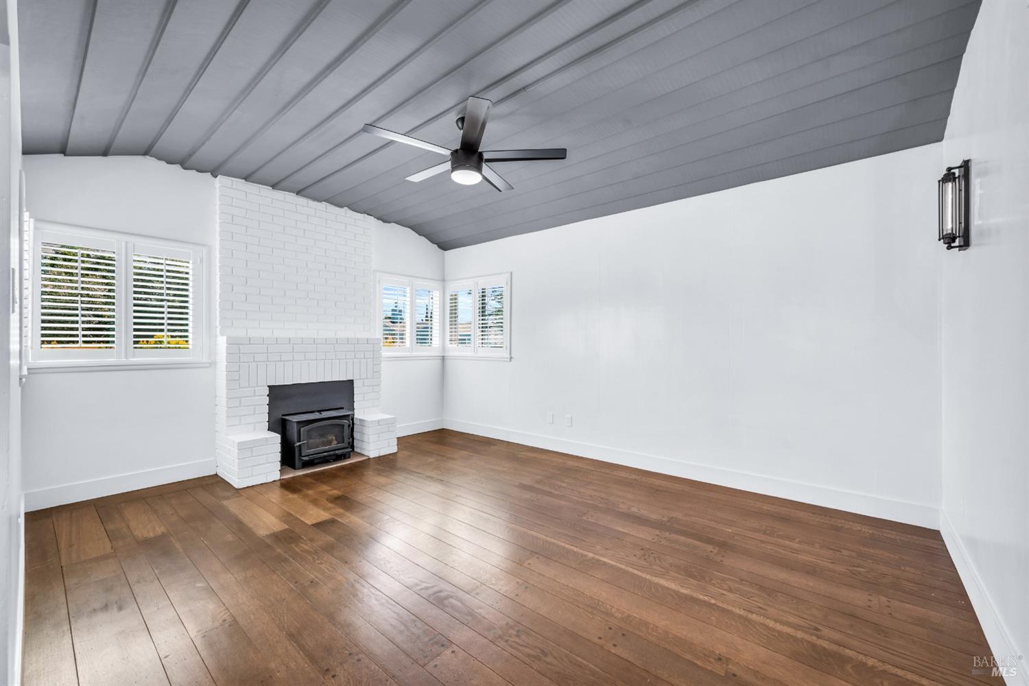 Detail Gallery Image 4 of 29 For 1444 Ohio St, Vallejo,  CA 94590 - 3 Beds | 2 Baths