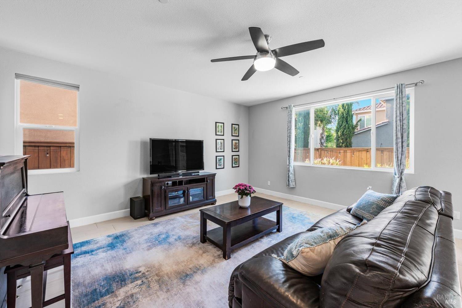 Detail Gallery Image 19 of 44 For 131 Kodiak Dr, Vacaville,  CA 95687 - 4 Beds | 3 Baths