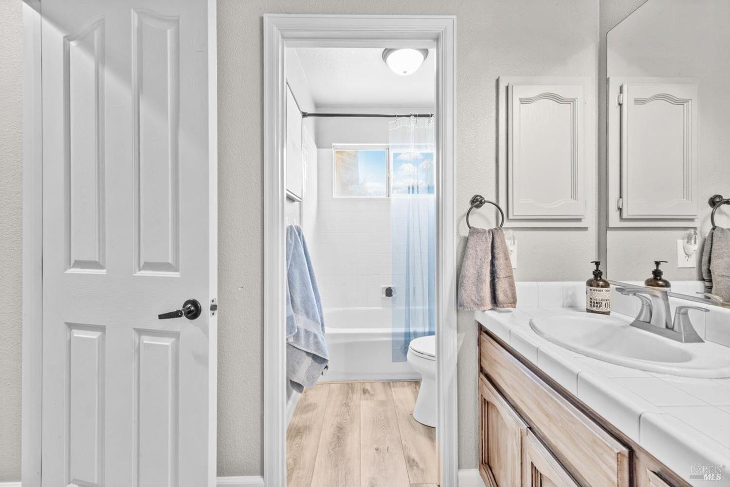 Detail Gallery Image 35 of 55 For 319 Birchwood Ct, Vacaville,  CA 95688 - 4 Beds | 2/1 Baths