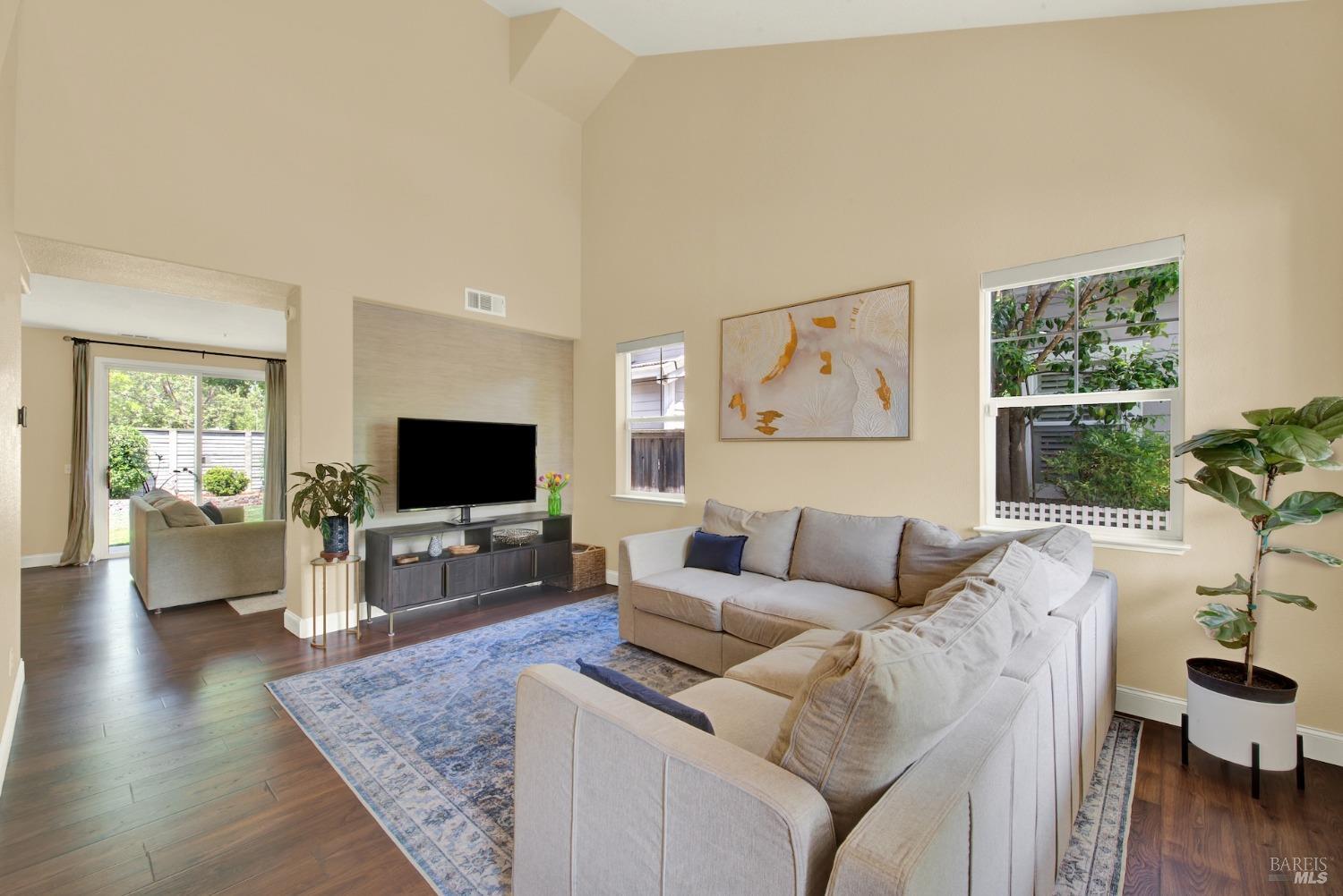 Detail Gallery Image 4 of 66 For 4564 Stillson St, Napa,  CA 94558 - 3 Beds | 2/1 Baths