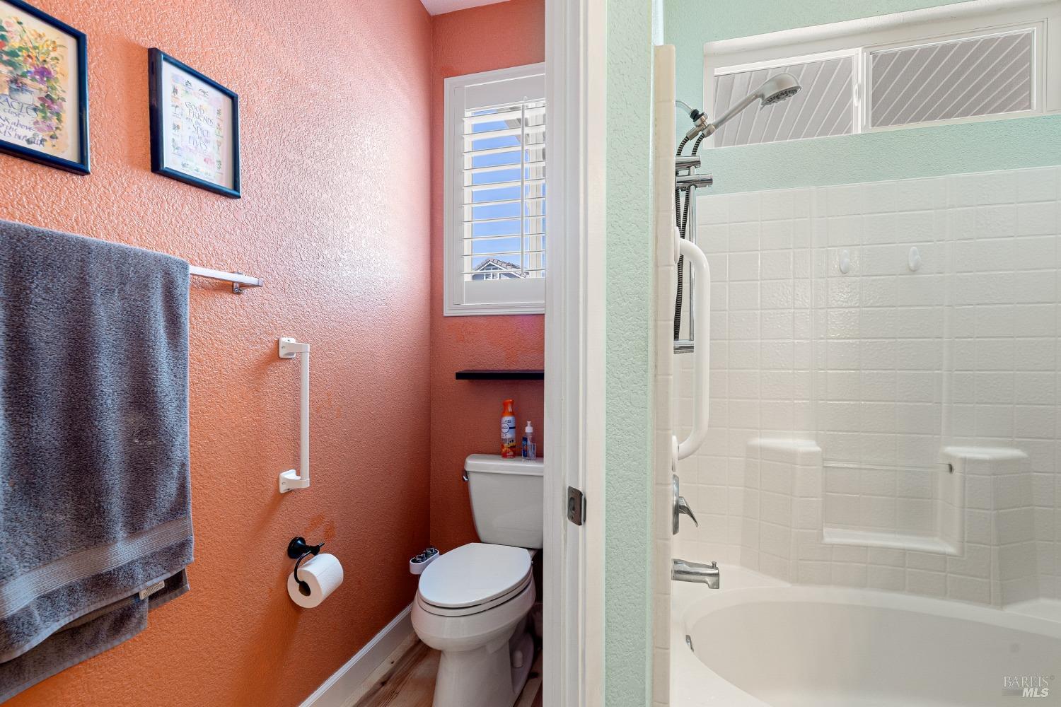 Detail Gallery Image 21 of 36 For 937 Pearwood Ct, Vacaville,  CA 95687 - 3 Beds | 2 Baths