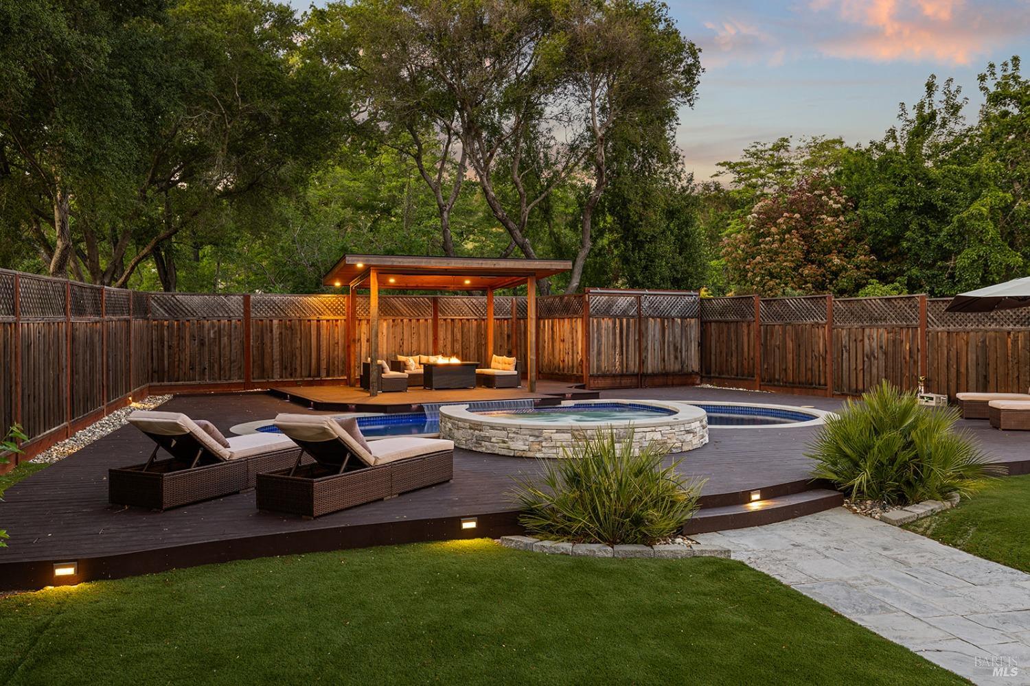 Detail Gallery Image 11 of 85 For 169 Pacific Heights Dr, Santa Rosa,  CA 95403 - 4 Beds | 3/1 Baths