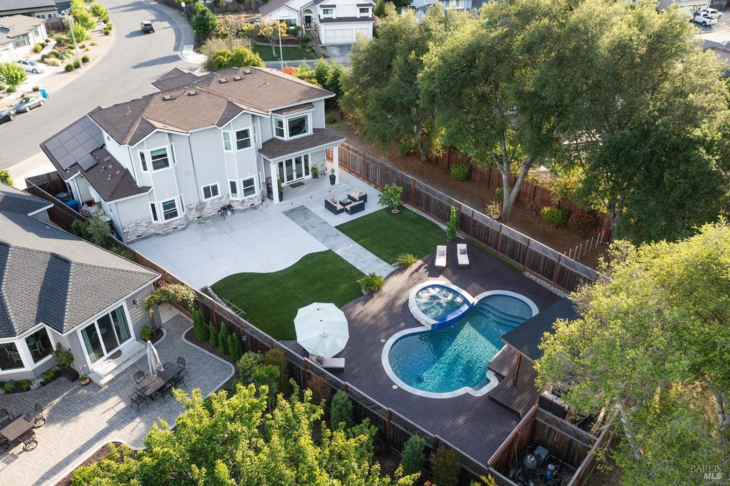 Detail Gallery Image 3 of 85 For 169 Pacific Heights Dr, Santa Rosa,  CA 95403 - 4 Beds | 3/1 Baths
