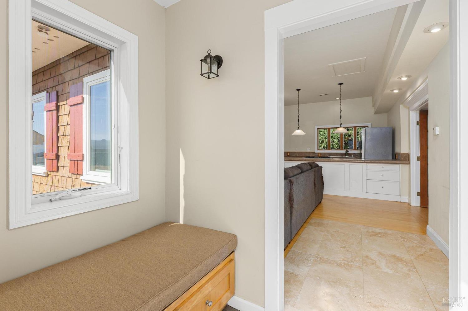 Detail Gallery Image 6 of 38 For 1126 Rimrock Dr, Napa,  CA 94558 - 2 Beds | 1/1 Baths