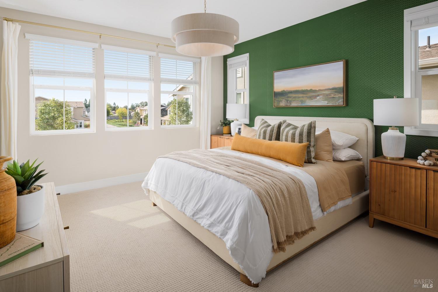 Detail Gallery Image 6 of 6 For 1548 Country Manor Dr, Santa Rosa,  CA 95403 - 3 Beds | 2/1 Baths