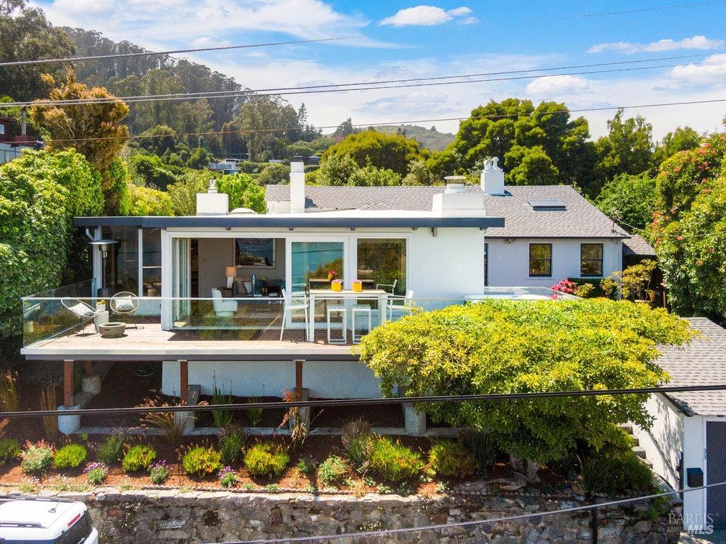 Detail Gallery Image 89 of 98 For 33 Wray Ave, Sausalito,  CA 94965 - 3 Beds | 2 Baths