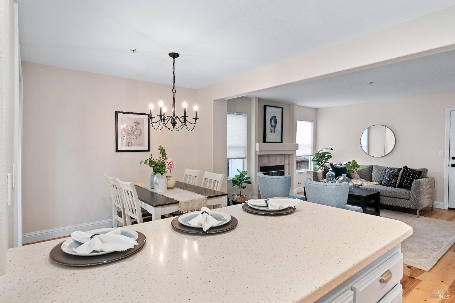 Detail Gallery Image 23 of 75 For 14 Ceriani Ct, Napa,  CA 94558 - 3 Beds | 2/1 Baths