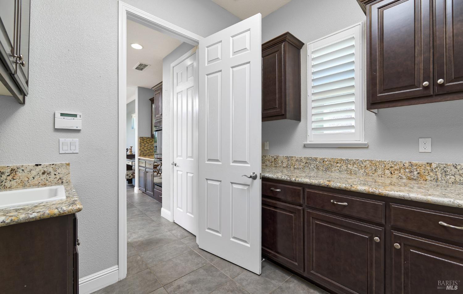 Detail Gallery Image 27 of 43 For 339 Desert Forest Ct, Rio Vista,  CA 94571 - 3 Beds | 3 Baths