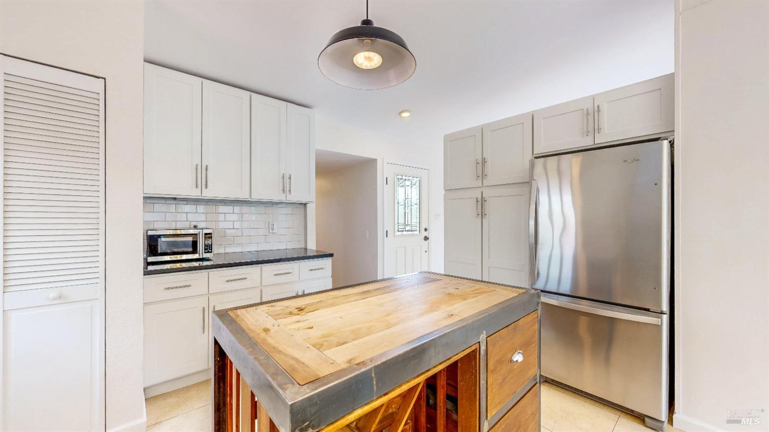 Detail Gallery Image 8 of 62 For 2061 Woodside Dr, Santa Rosa,  CA 95404 - 3 Beds | 2 Baths