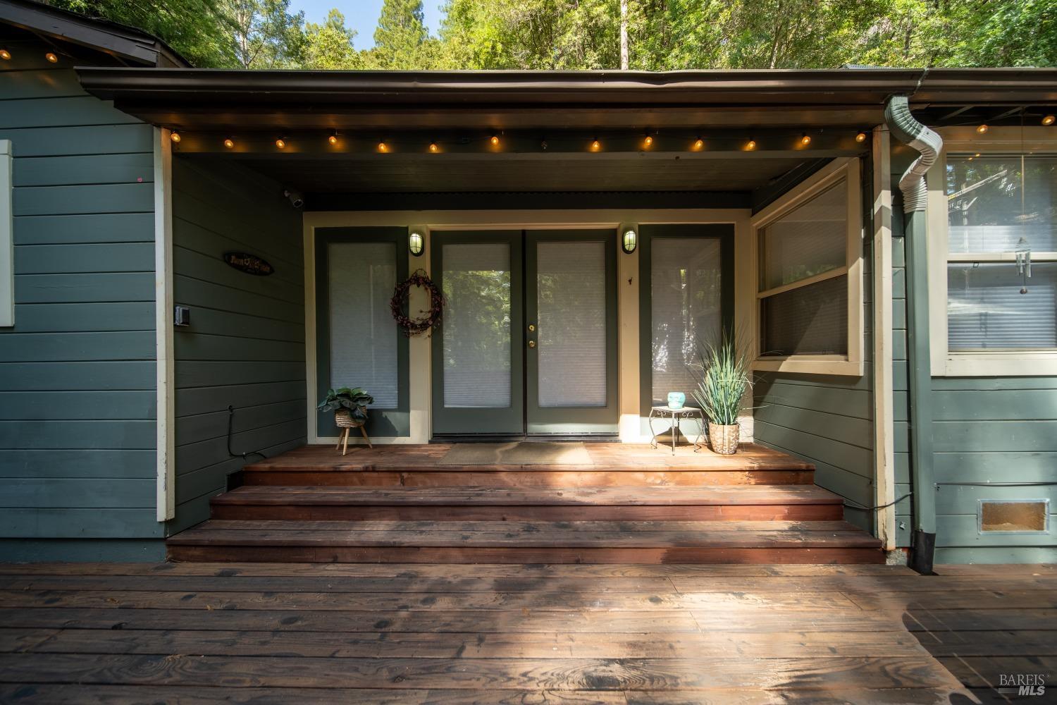 Wee Way, Guerneville, California image 14