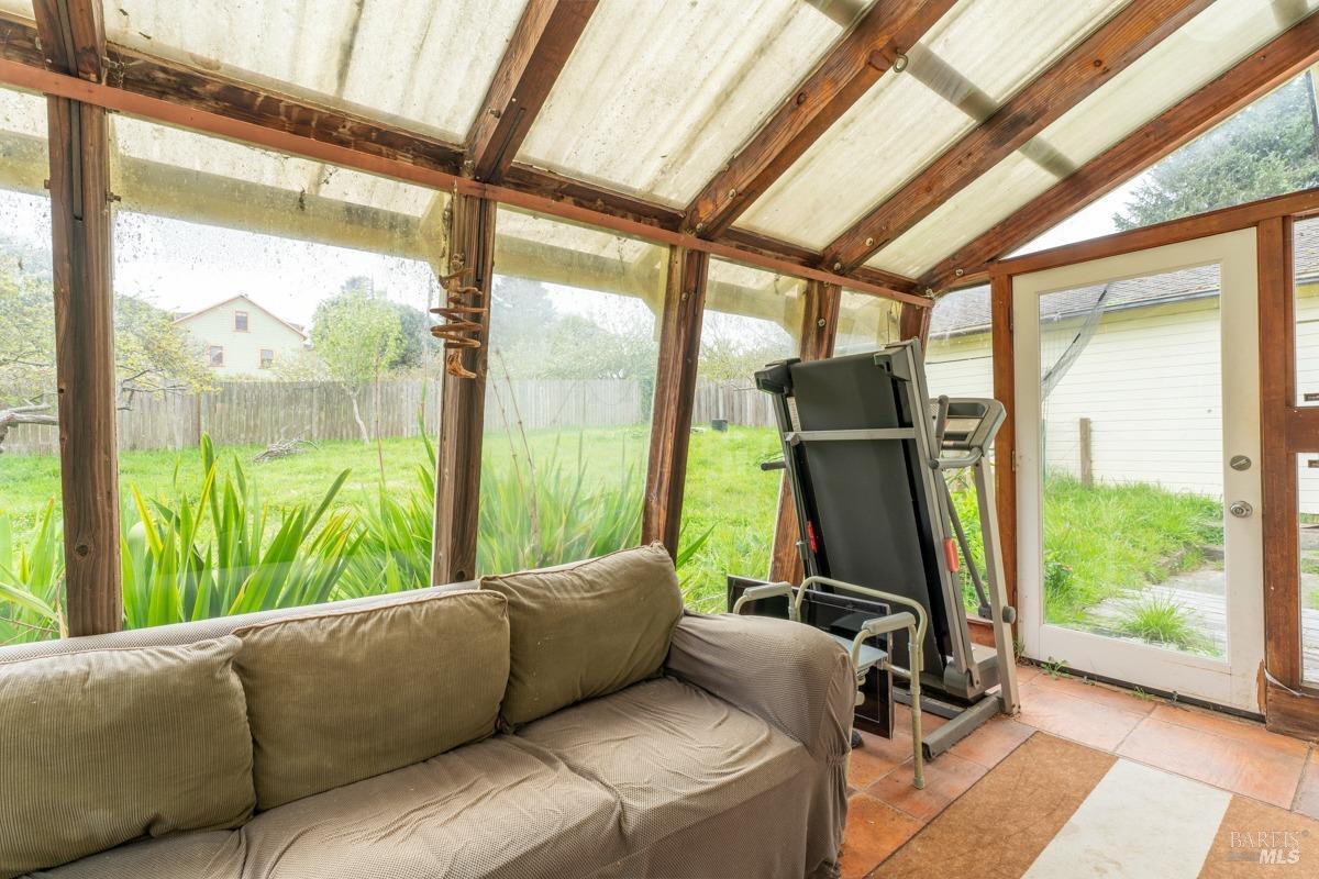 Detail Gallery Image 8 of 33 For 19171 S Harbor Dr, Fort Bragg,  CA 95437 - 2 Beds | 1 Baths