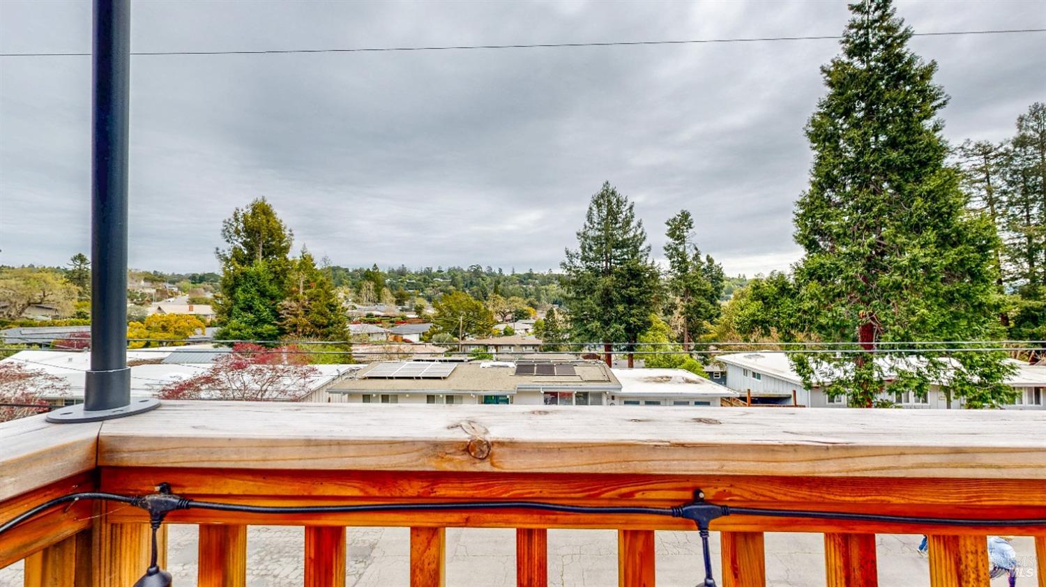 Detail Gallery Image 29 of 62 For 2061 Woodside Dr, Santa Rosa,  CA 95404 - 3 Beds | 2 Baths